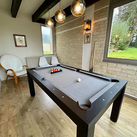 La - Piscine - Billard * Belleville-sur-Vie