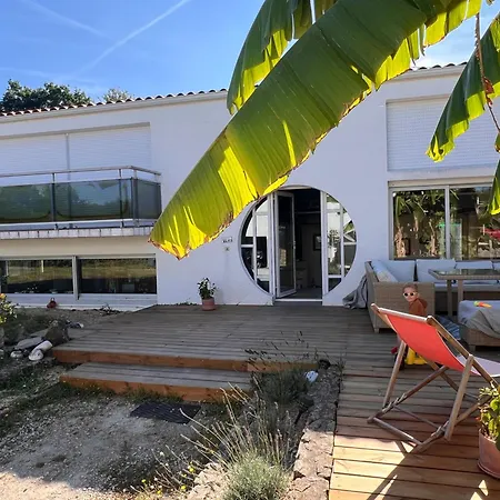 La - Piscine - Billard Vila
